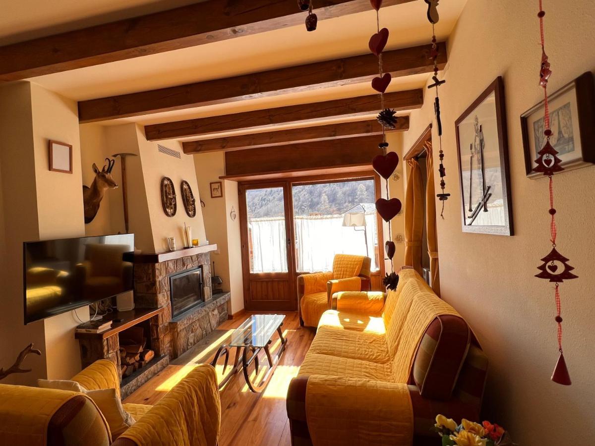 El Duplex De Espot - L'Amfitriona Apartment Exterior photo